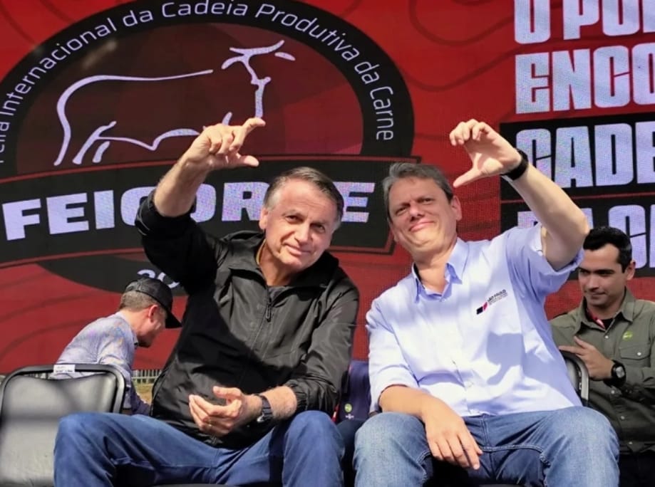 Governador Tarcísio de Freitas afasta ambição presidencial: “Meu candidato é o Bolsonaro”