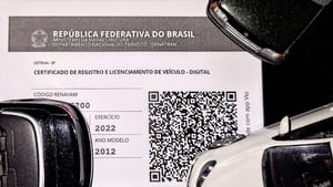 Licenciamento: placas com final 3 e 4 vencem em agosto