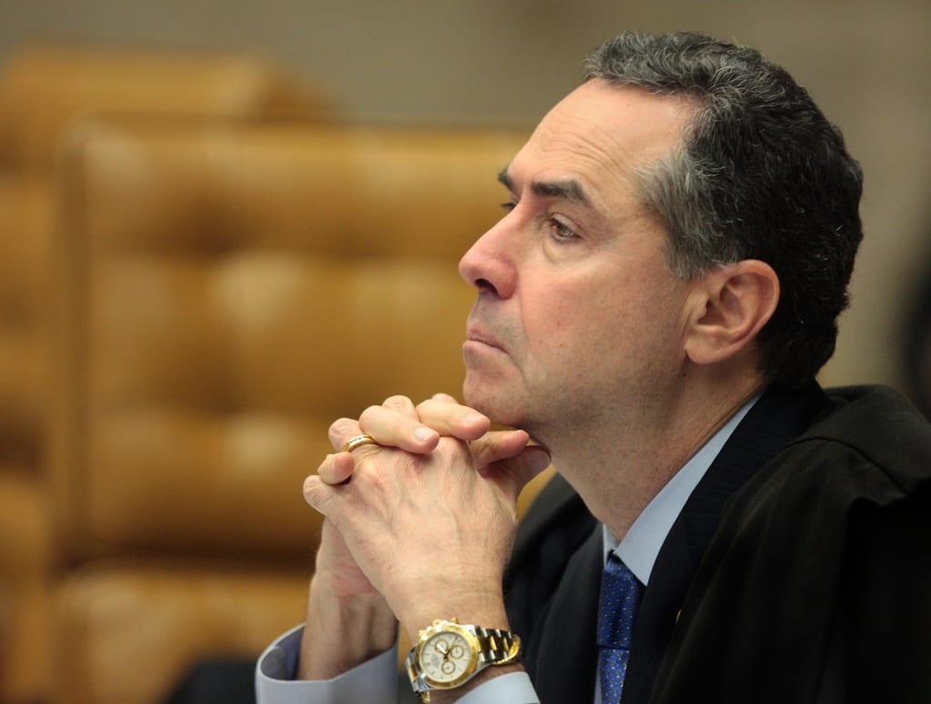 Barroso cansou? Talvez seja hora de ouvir o Paulo Figueiredo