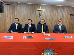 Câmara responde e defende legalidade dos projetos aprovados