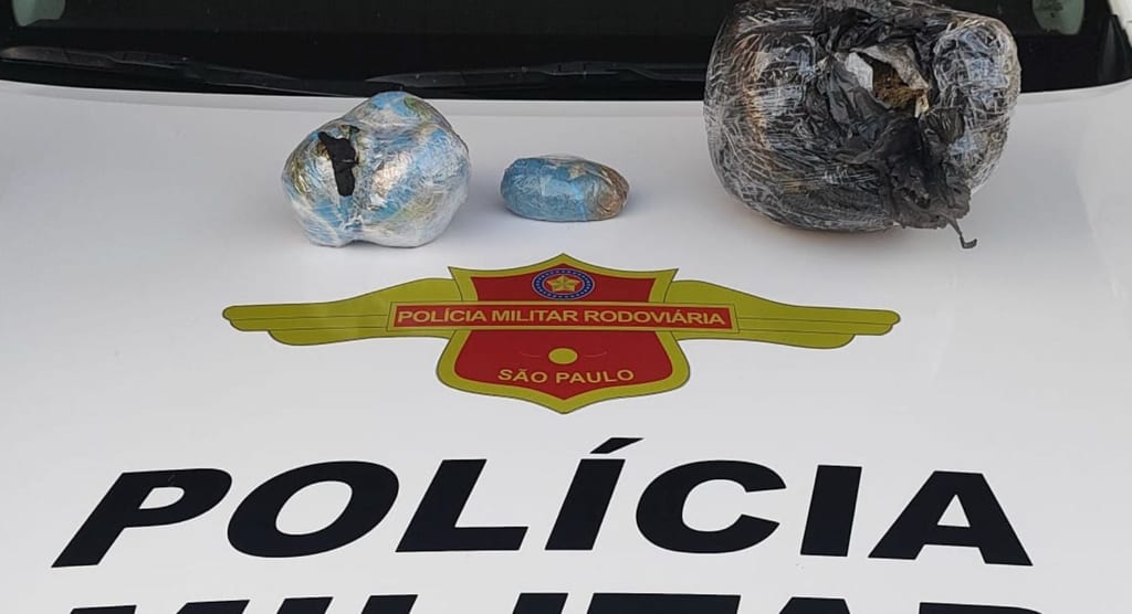 Menor é preso com quase 4 kg de drogas
