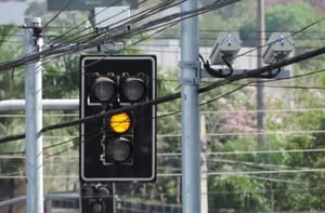 Após manutenção, semáforos da Manoel Goulart voltam a funcionar