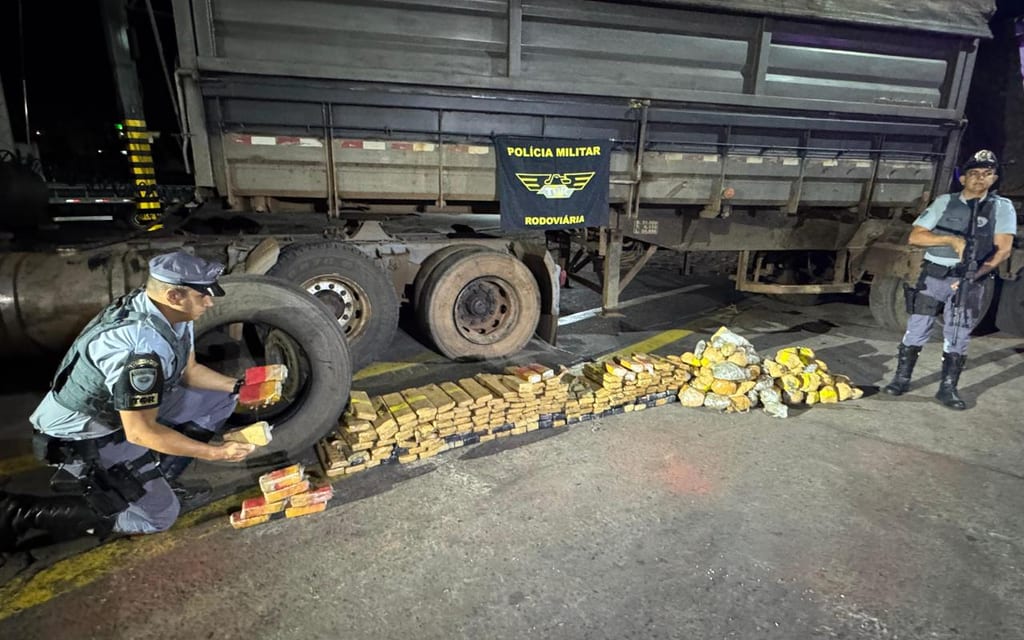 PM Rodoviária apreende 200 kg de drogas em Presidente Bernardes