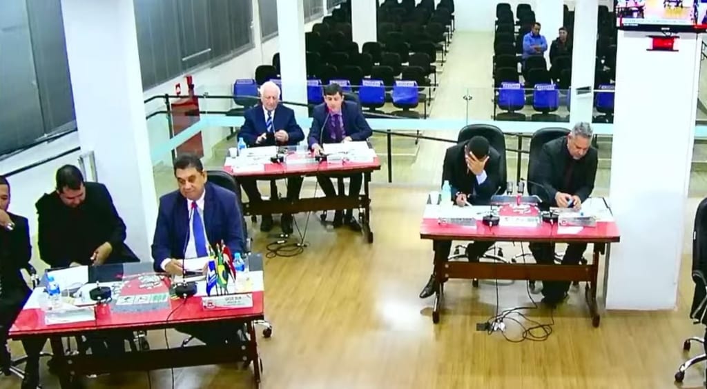 Áudio aberto revela diálogo entre Izaque Silva e Douglas Kato