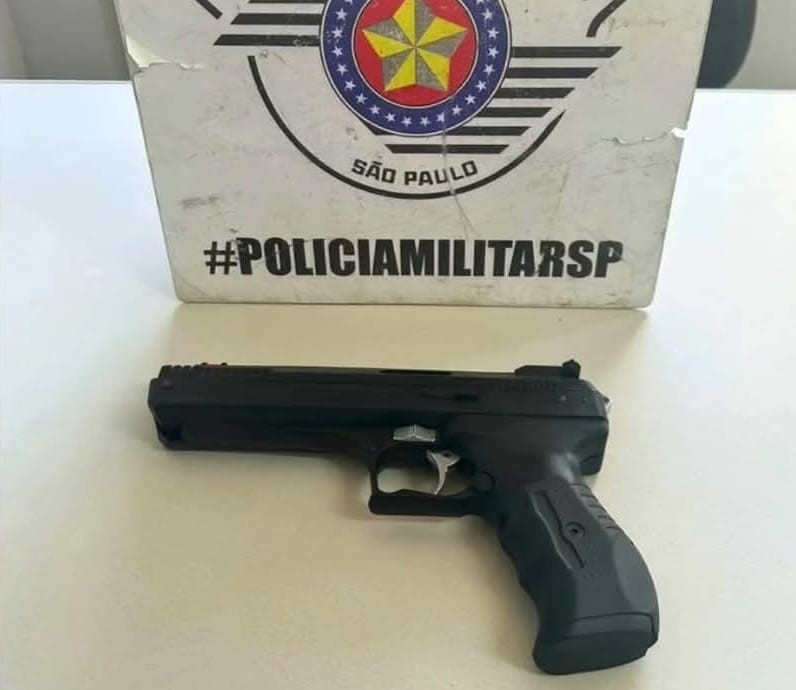 Polícia apreende pistola de pressão após ameaça entre vizinhos
