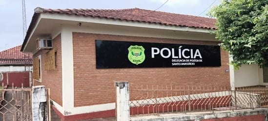 Polícia prende dois em Santo Anastácio por roubo e estelionato