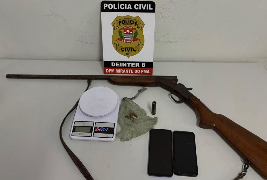 Homem é preso por tráfico e posse de arma