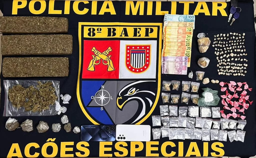 Homem é preso com mais de 2,5 kg de drogas