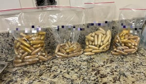 Polícia prende bolivianos com mais de 3 kg de cocaína