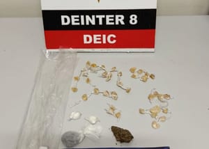 Adolescente é apreendido com drogas em ação da DISE