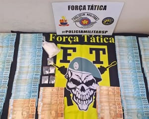 Força Tática prende dupla com cocaína e dinheiro em rodovia