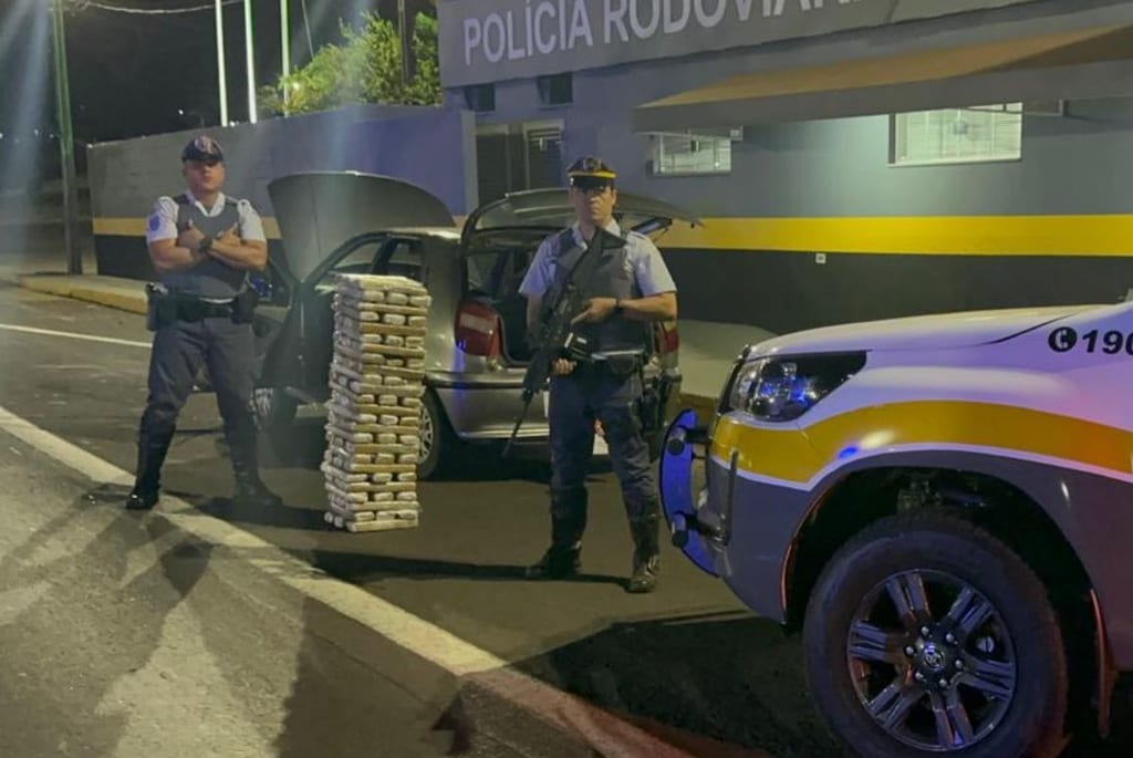 Polícia apreende 64,6 Kg de Maconha em Regente Feijó
