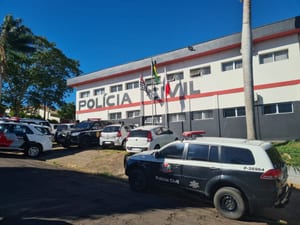 Três homens são presos por cárcere privado em clínica