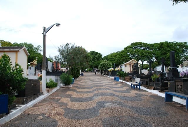 Cemitérios municipais de Prudente esperam 30 mil visitantes no Dia de Finados