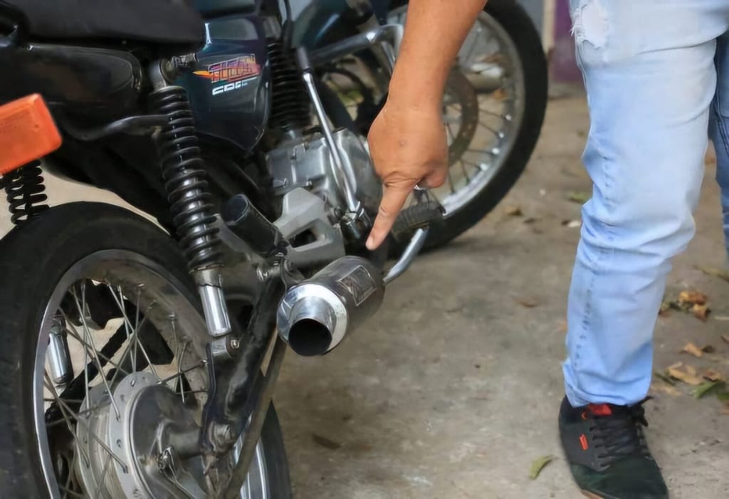 Projeto endurece punições para motociclistas com escapamentos barulhentos