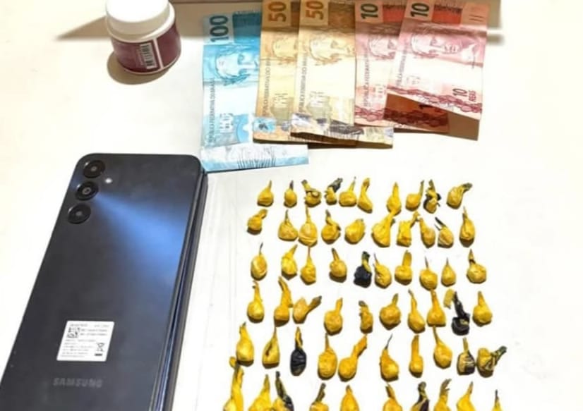 Homem é preso com 79 pedras de crack em Martinópolis