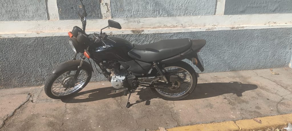 Rapaz é preso ao tentar furtar motocicleta com chave mixa