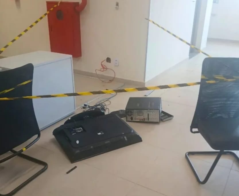 Insatisfeita com laudo, mulher quebra equipamentos em órgão público de Prudente