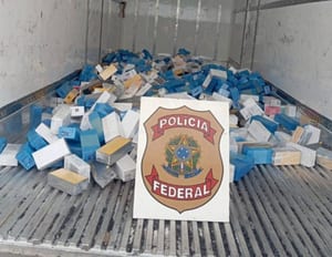 Polícia Federal apreende mil celulares contrabandeados em caminhão na Rodovia Raposo Tavares