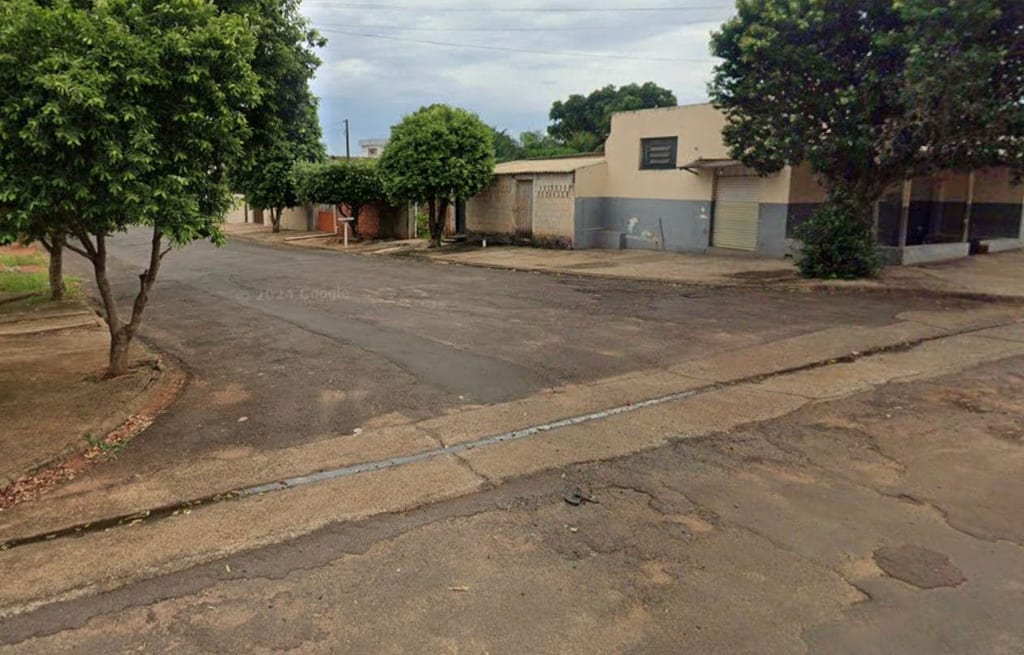 Após tumulto em bar, homem é ferido a facadas pela proprietária em Paulicéia