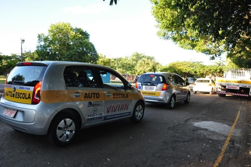 Contran elimina exigência de autoescola para CNH; especialista prevê impacto negativo em Prudente