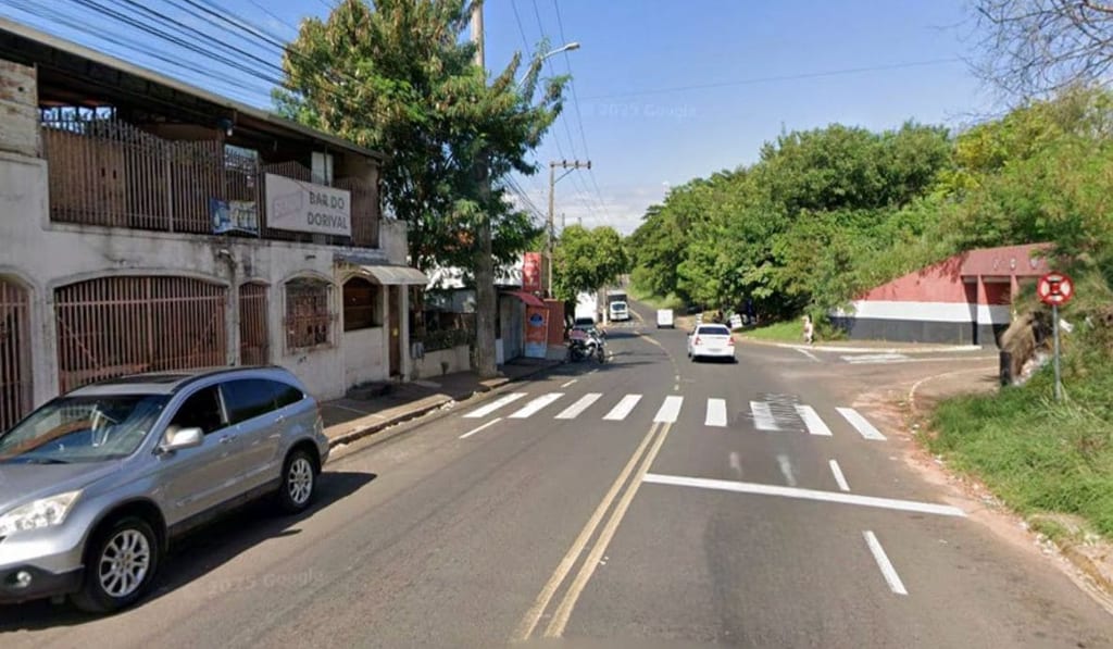 Homem invade bar para fugir de agressor e acaba ferido a facada em Presidente Prudente
