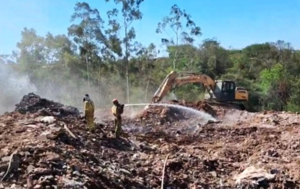 Prefeitura anuncia projeto técnico e avalia retirada total do lixo existente no depósito clandestino da Vila Furquim