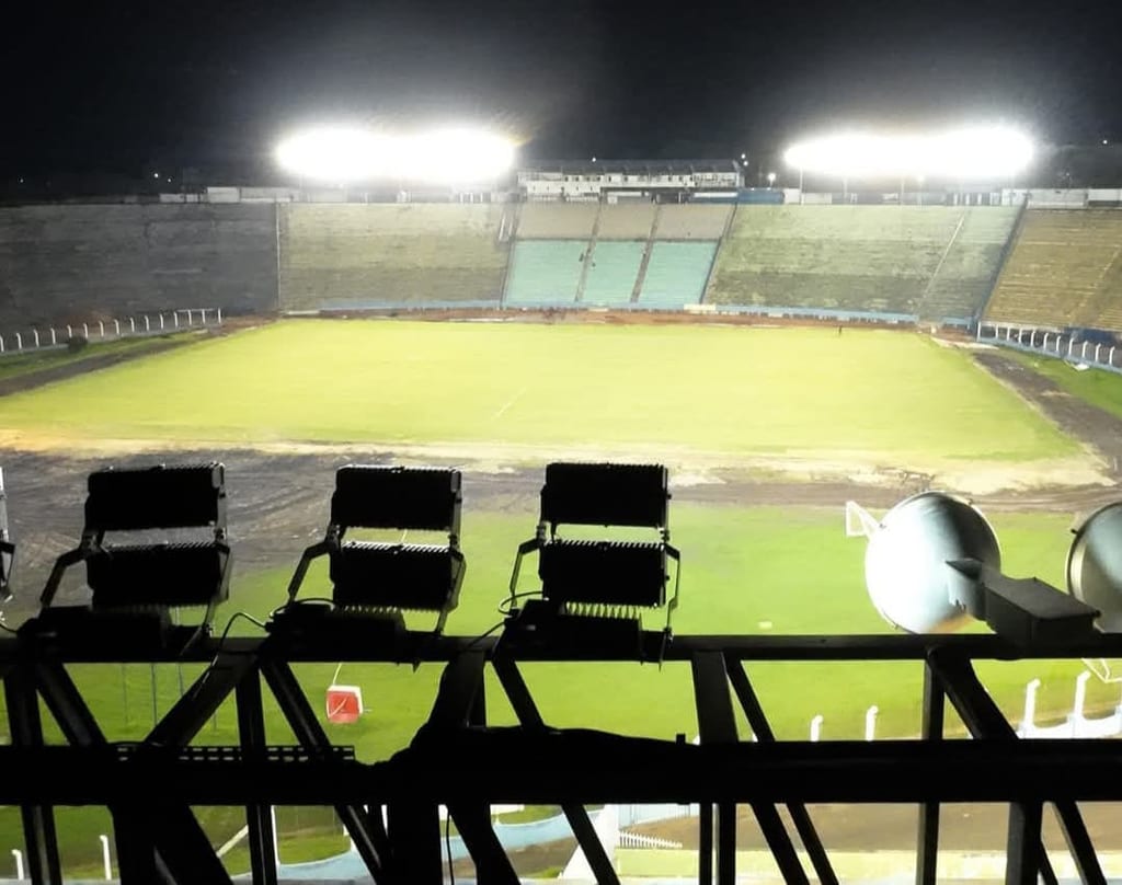 Novo sistema de iluminação em LED é instalado e testado no Estádio Prudentão