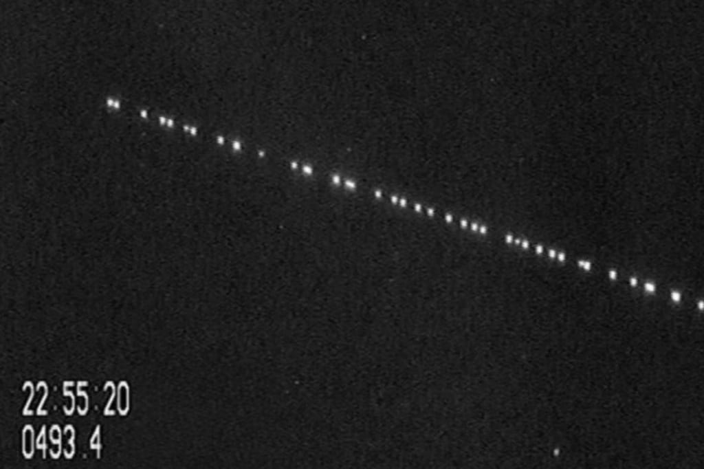 Sequência de luzes no céu intriga moradores de Prudente e é atribuída a satélites da Starlink