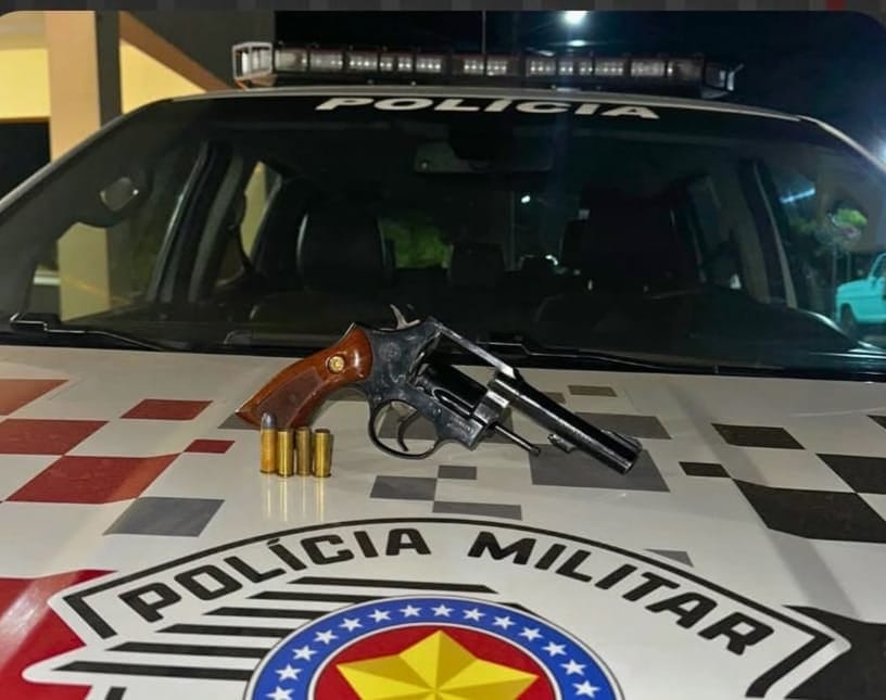 Homem é preso após violência doméstica e disparos de arma de fogo na zona rural de Presidente Bernardes