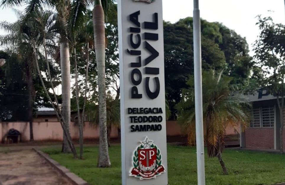 Homem é preso por ameaçar ex-esposa com faca e descumprir medida protetiva