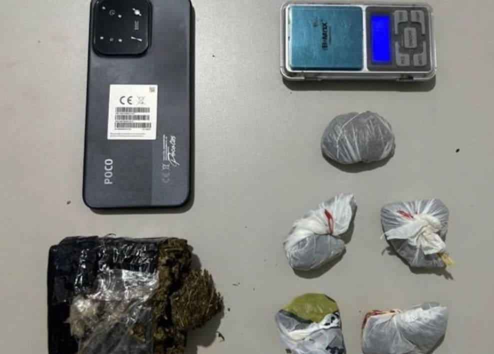 Força Tática prende jovem de 26 anos com 300 gramas de maconha em Santo Anastácio
