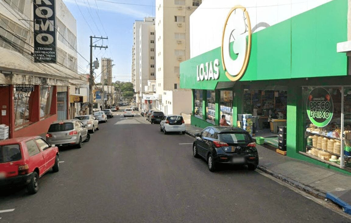 Mulher é presa em flagrante após sequência de furtos em lojas do Centro de Prudente