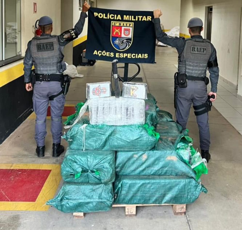 Fuga, tiros e apreensão: BAEP intercepta mais de meia tonelada de drogas em Martinópolis