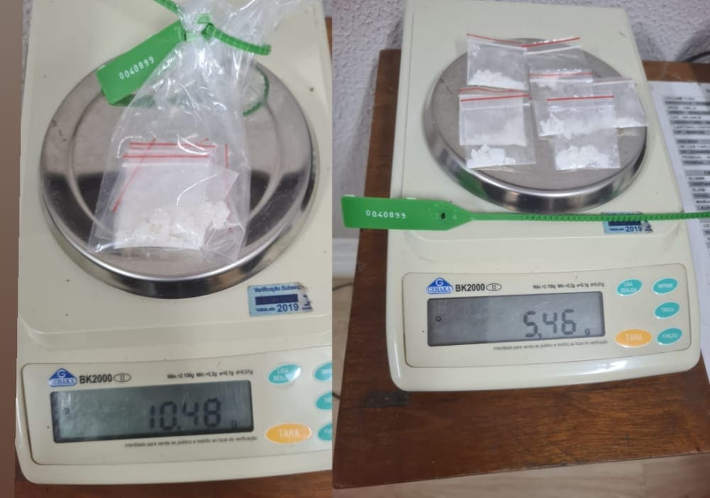 Entregador de drogas é flagrado durante patrulhamento e acaba preso com sete porções de cocaína