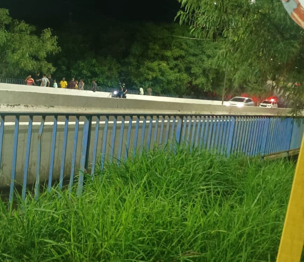 Suspeito de furto de fiação em frigorífico morre após ser baleado por policial de folga