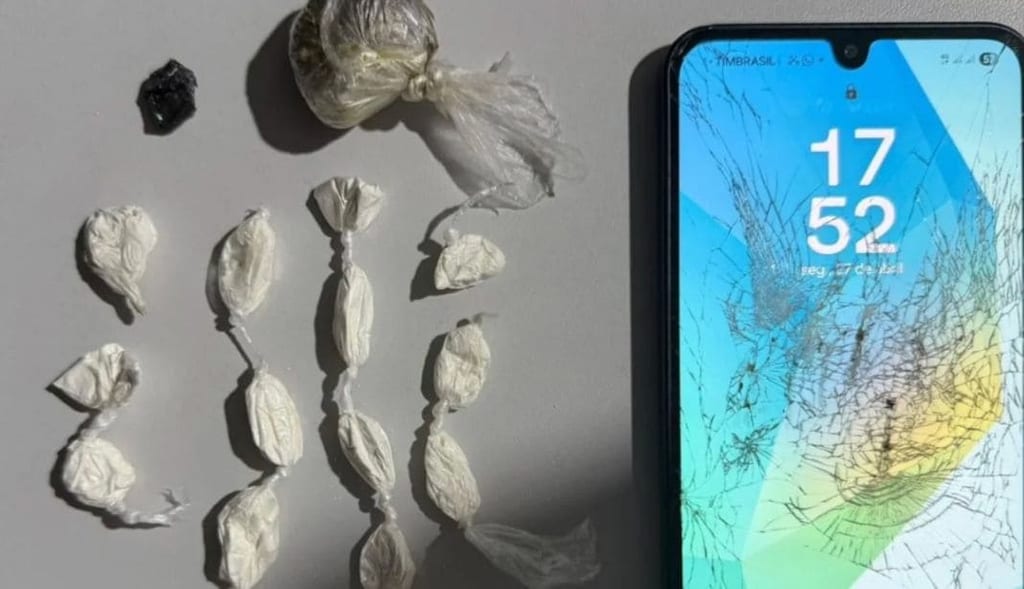 Força Tática encontra drogas em abordagem e prende dois em Teodoro Sampaio