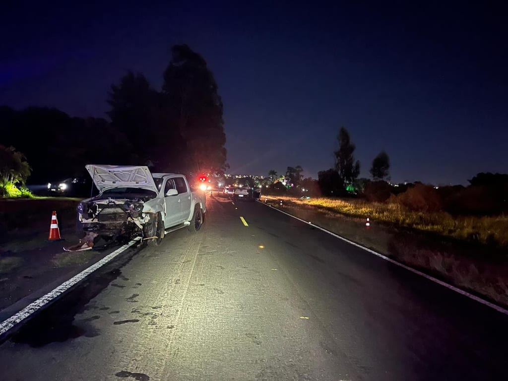Batida frontal termina com três feridos e autuações por álcool ao volante