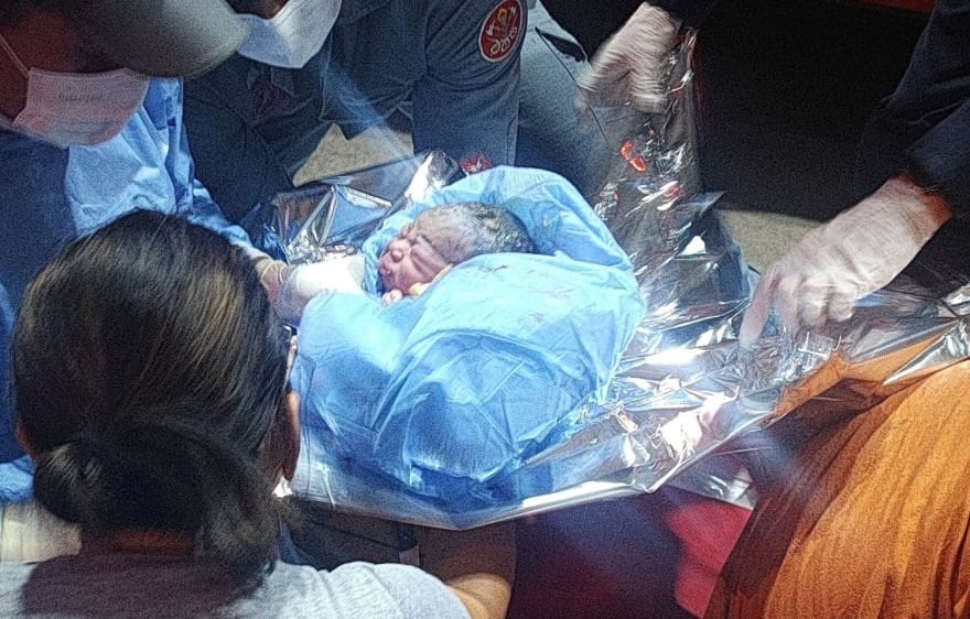 Bombeiros realizam parto de emergência e salvam mãe e bebê em Prudente
