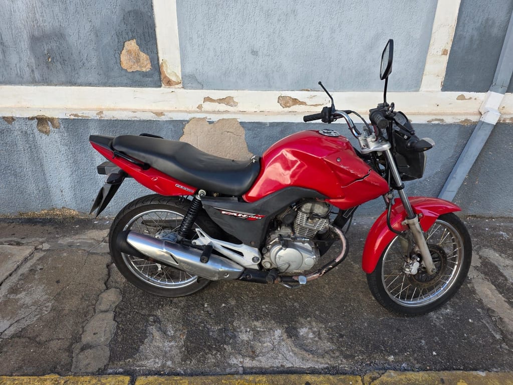 Polícia flagra dupla com moto furtada; um suspeito é preso em Presidente Prudente