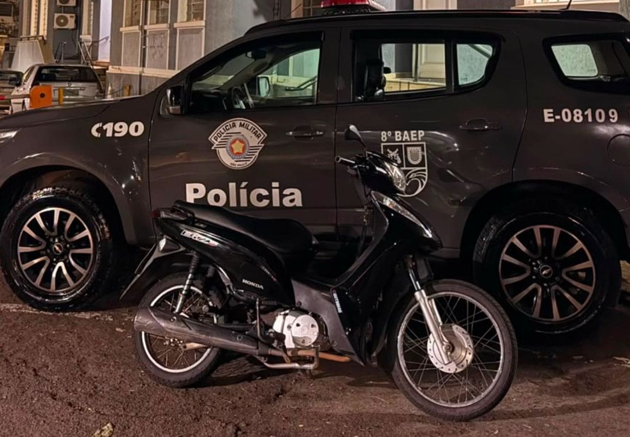 BAEP descobre motocicleta clonada e prende mulher em Presidente Prudente