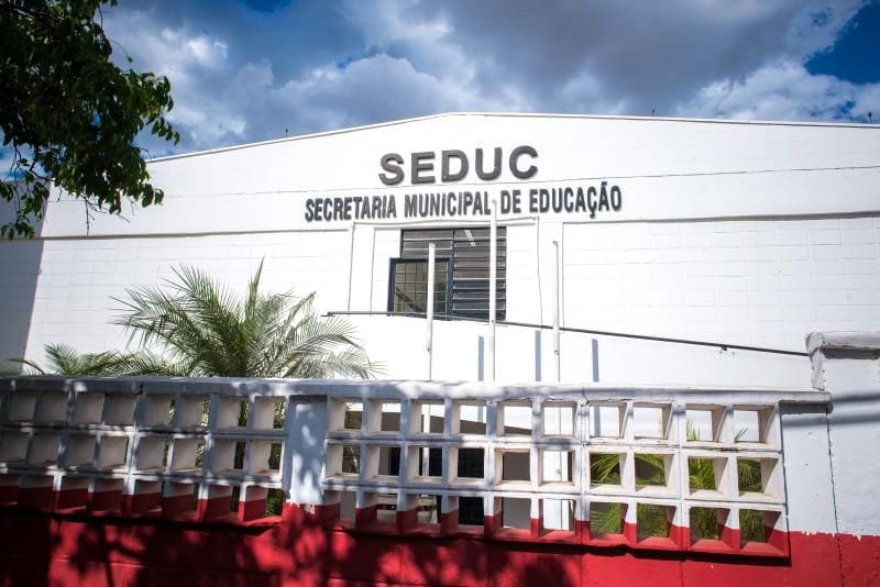 Seduc suspende aulas da tarde nesta sexta-feira devido ao risco de temporais