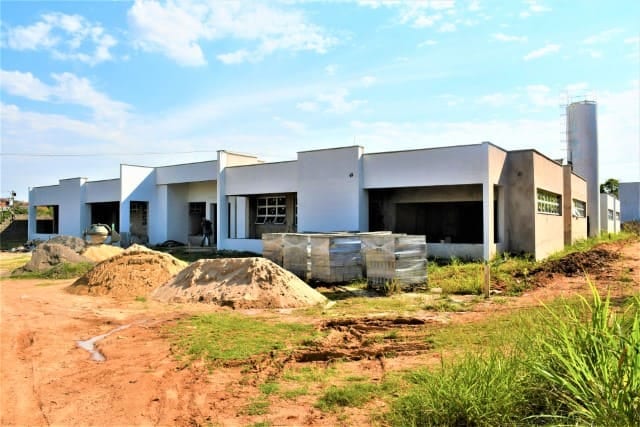 Após 7 anos de paralisação, escola no Santa Mônica deve ser inaugurada em 2027