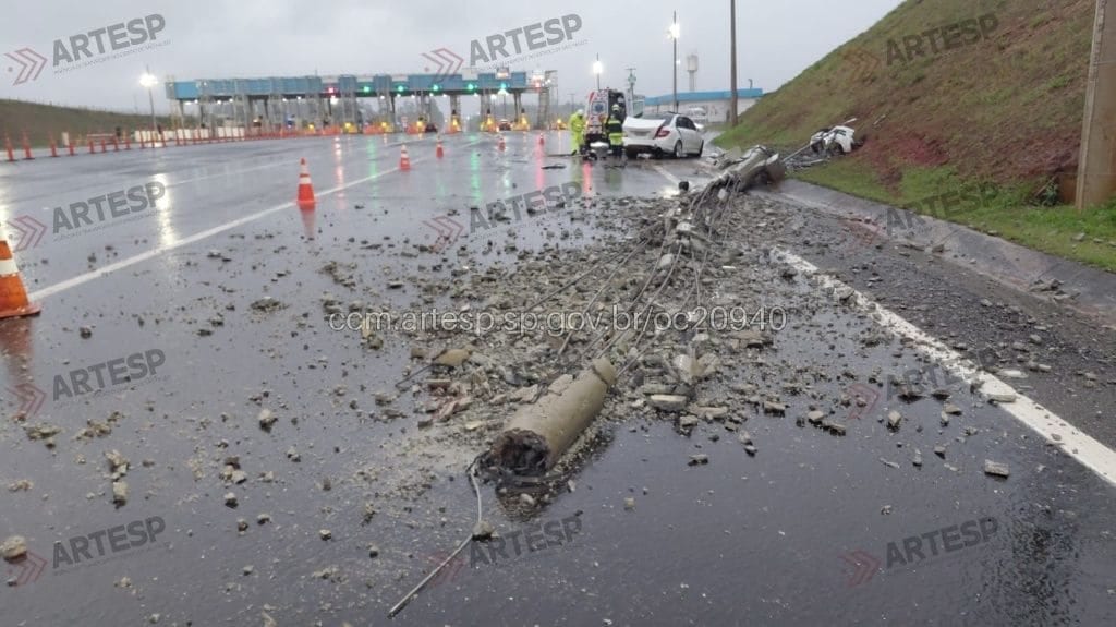 Ex-vereador de Martinópolis morre após carro bater contra poste na SP-425