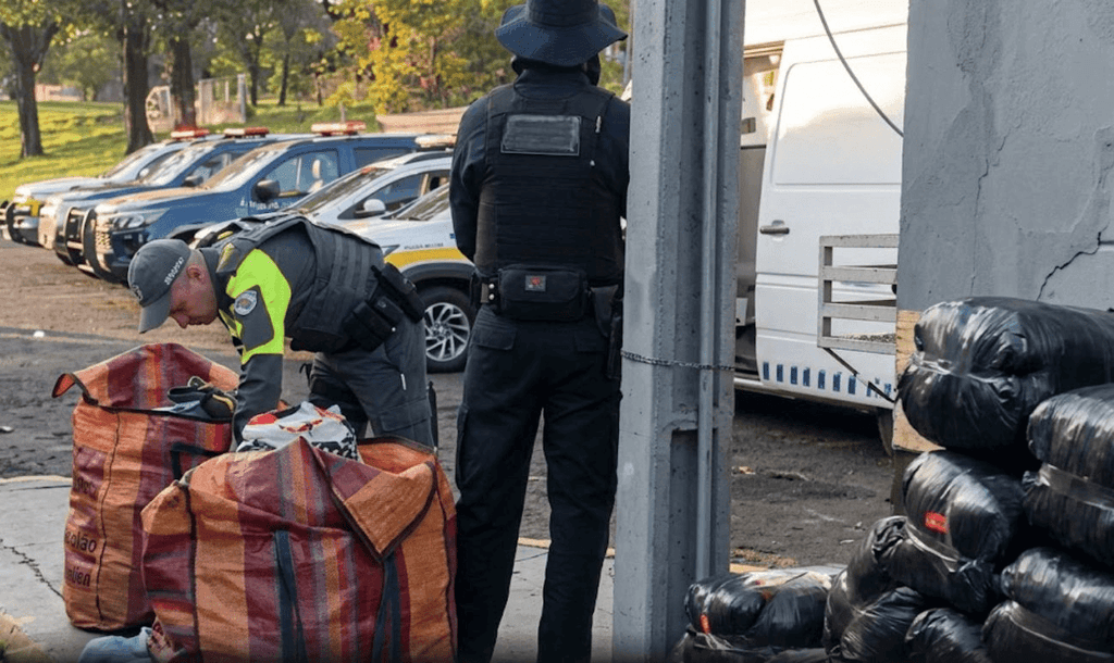 Operação conjunta apreende drogas e mercadorias irregulares na Raposo Tavares