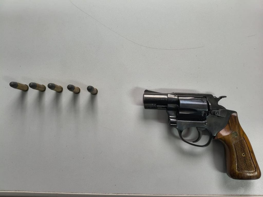 Comerciante é preso armado e embriagado em açougue de Prudente